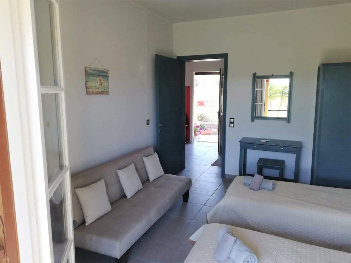 Issos Apartments Agios Georgios  Exteriör bild