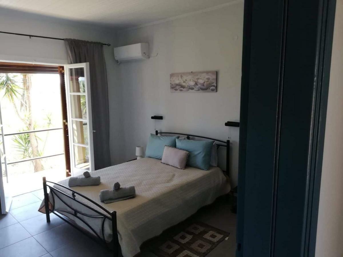 Issos Apartments Agios Georgios  Exteriör bild